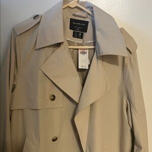 Abercrombie & Fitch Beige Trench Coat M NWT